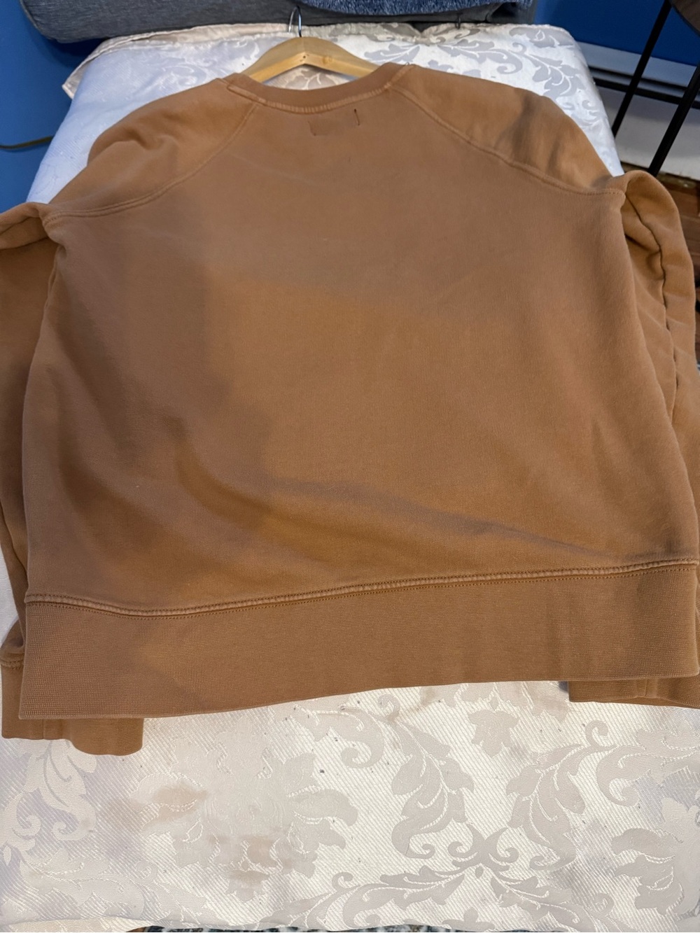 Club Monaco Tan heritage Sweatshirt with black Crest 1985 Logo, Size M - Picture 7 of 7